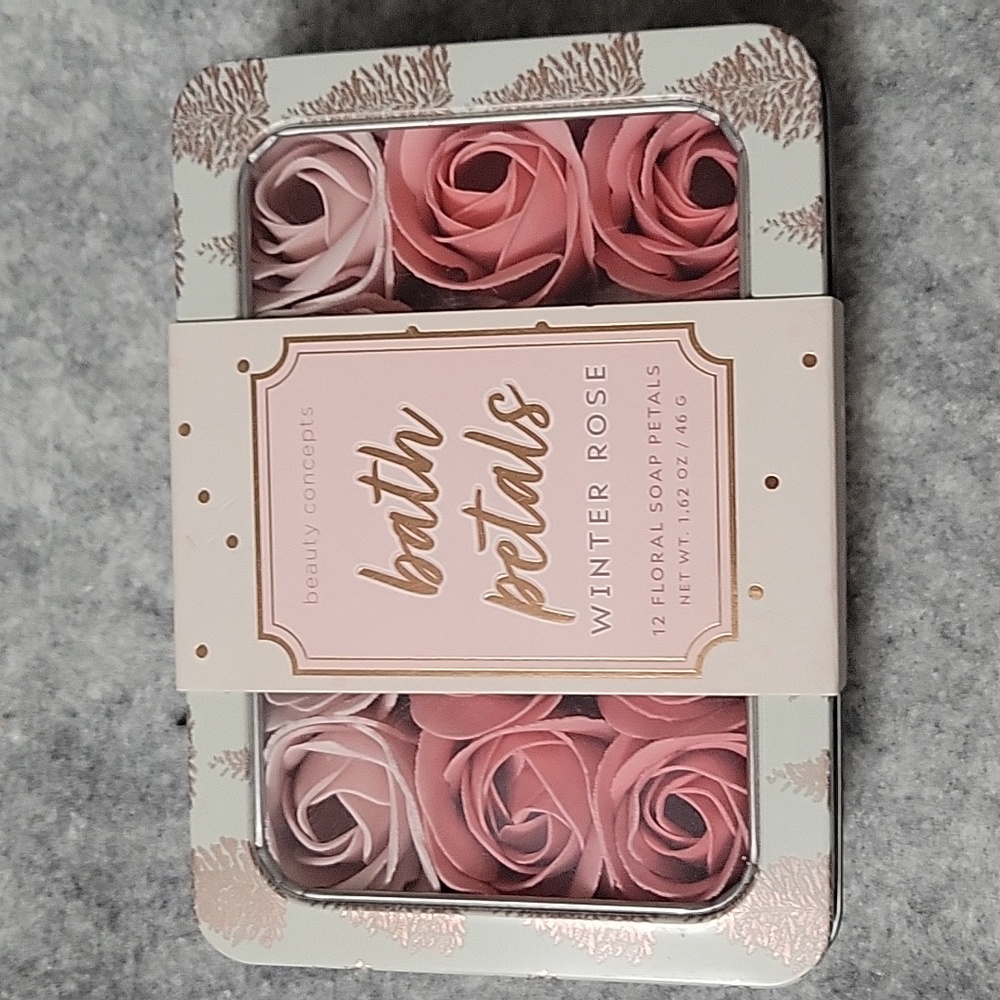 Bath Petals Winter Rose NIP